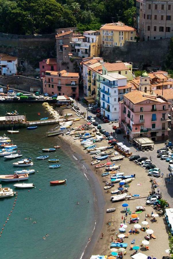 Apartmán Il Borgo Antico Sorrento Sea View Exteriér fotografie